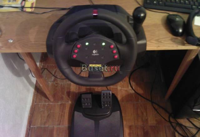 Руль+педали Logitech momo Racing Москва
