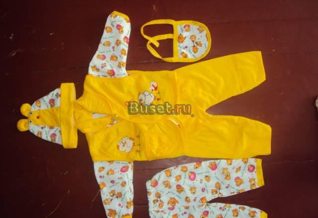 Костюмчики для девочки до 6 мес. в хорошем состоян Москва