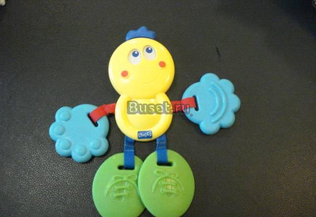 Игрушка " Цыпленок в кедах" Chicco Москва