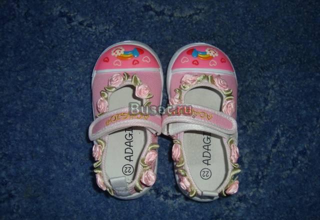 Нарядные новые туфли р.22 (новые) Москва