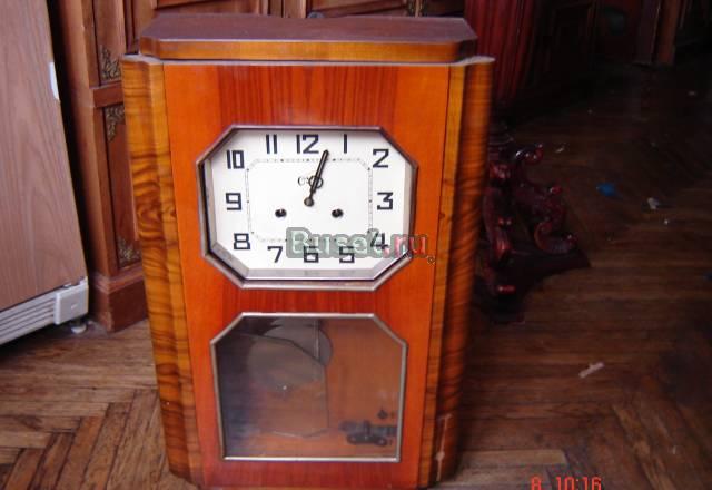 Часы Москва