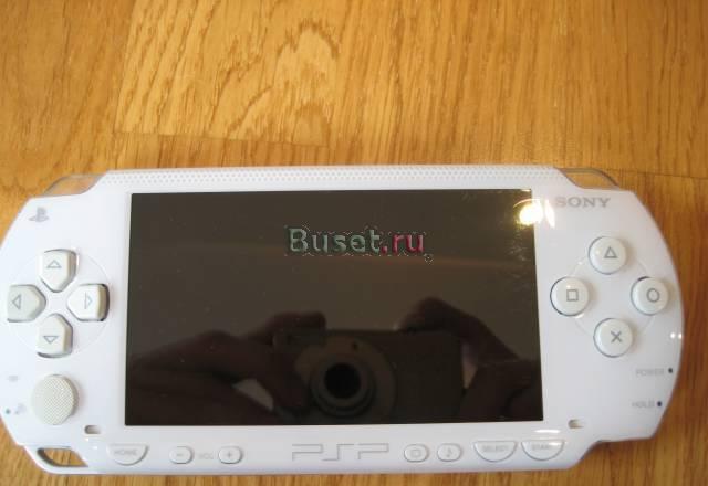 PSP с зарядным уст-вом и картой памяти Москва