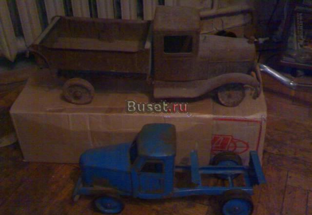 Игрушечные автомобили 1940-60х годов Москва