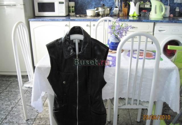 Жилетка  из  кожи Санкт-Петербург