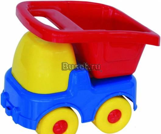 Самосвалы "Василек" и "Космический", экскаватор Москва