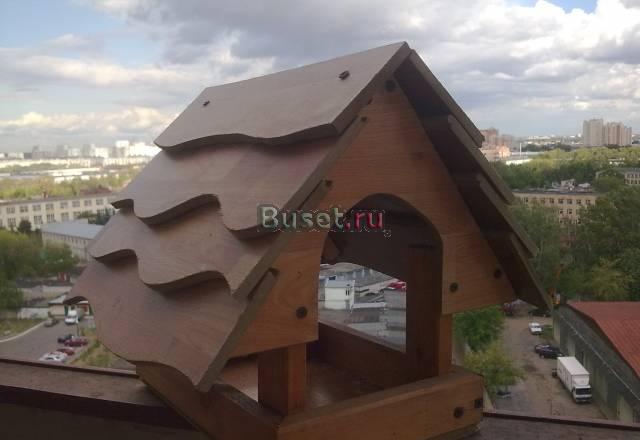 Кормушка для птиц и белок Москва