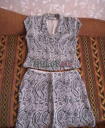 Женский костюм с юбкой Москва