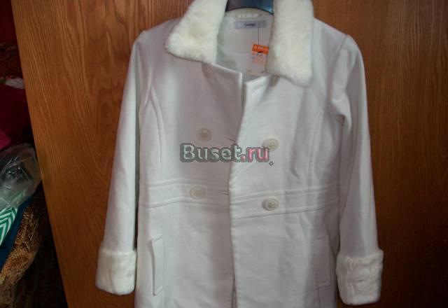 Красивое привозное пальто на дев-ку/140-146см Москва
