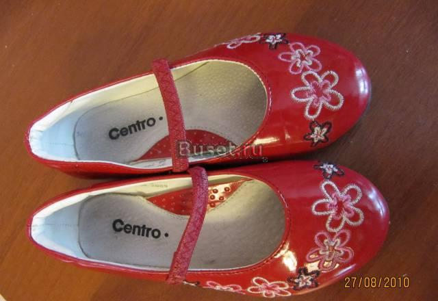 Туфельки красные лак с вышивкой Москва