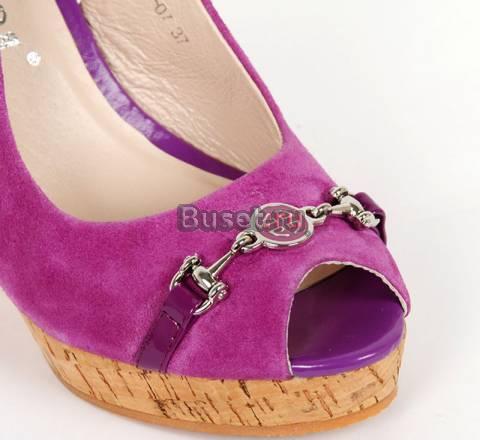 Очень красивые босоножки,размер 39 Москва