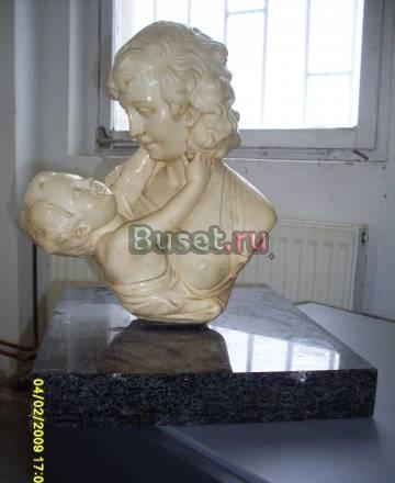 Статуэтка из кости на граните,ХХвек.Бельгия Москва