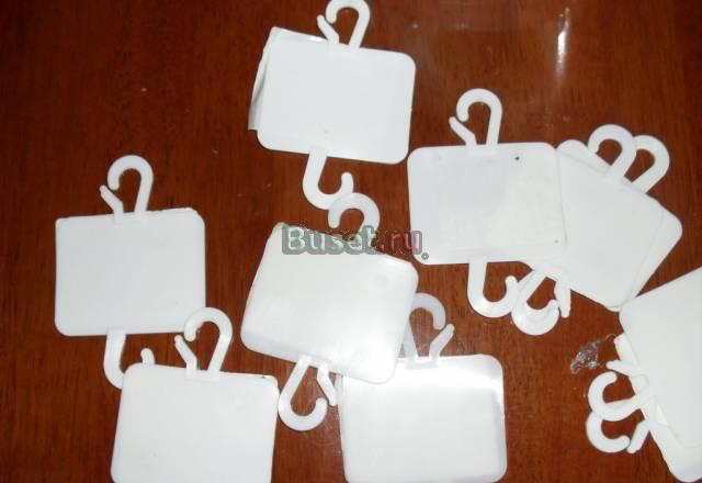 Крючки пластик белые Москва