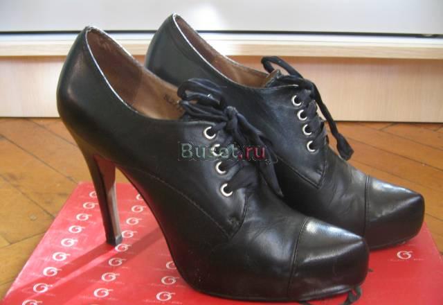 Ботильоны кожаные черные б/у 39 размера за 1 500 р Санкт-Петербург