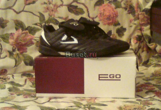 Кроссовки р38 фDemix,чёрныеолимпийка р140-146 Москва