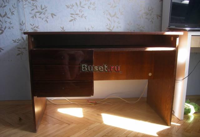 Письменный стол однотумбовый с трем ящиками Санкт-Петербург
