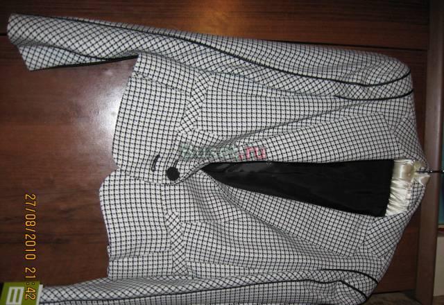 Костюм женский( пиджак + юбка) Санкт-Петербург