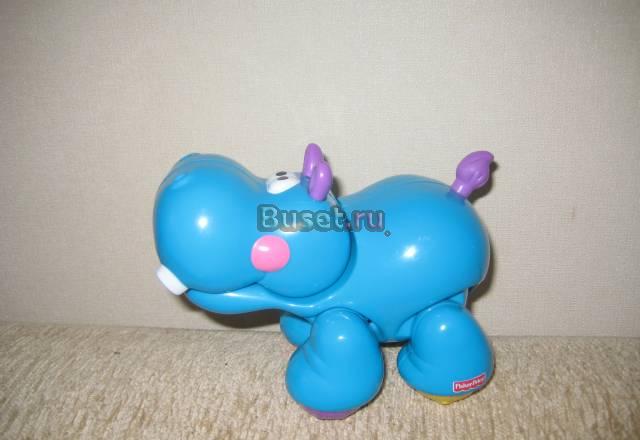 Игрушка из серии "Удивительные животные" - Бегемот Москва