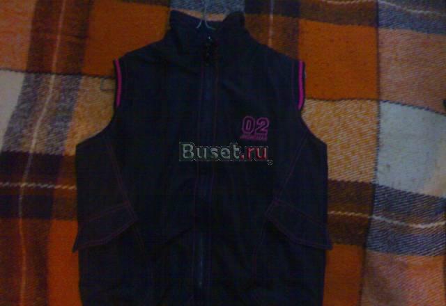 Безрукавка Москва