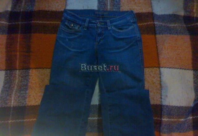 Джинсы темные Москва