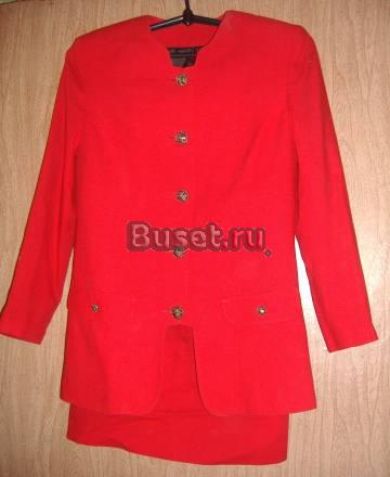 Костюм р.44 ярко-алый Москва