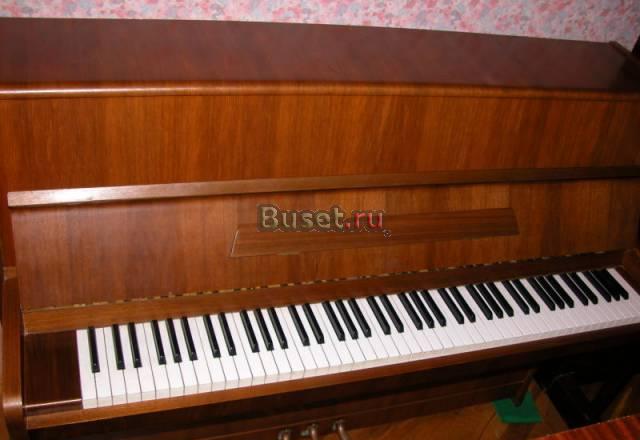 Пианино Rosler  Дека целая. 1991 г Москва