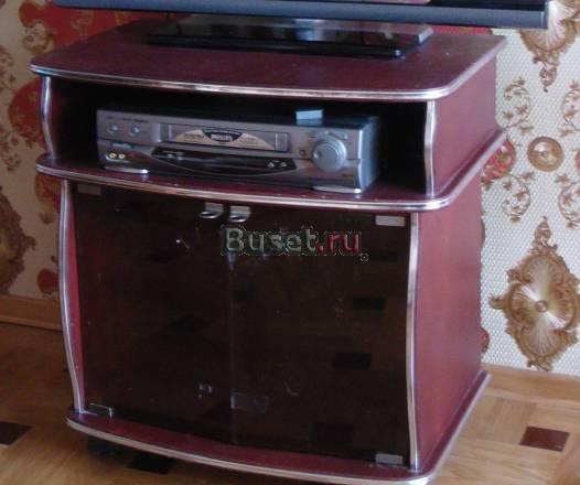 Тумбочка под телевизор и DVD в отличном состоянии Москва