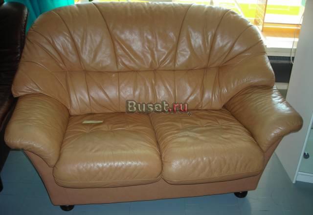 Диван 2-местный кожа песочный Санкт-Петербург