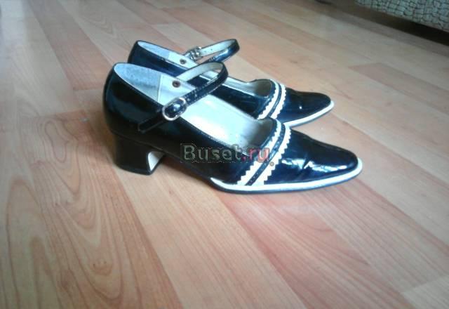 Туфли лак р.31 Санкт-Петербург