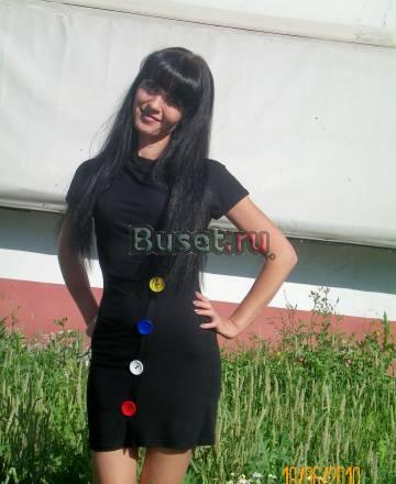 На дому с компьютером. Есть  доступ в интернет Валуйки