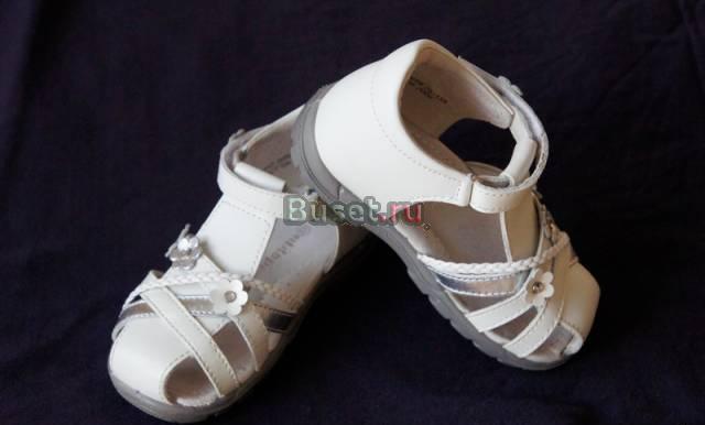 Продам сандали для девочки Москва