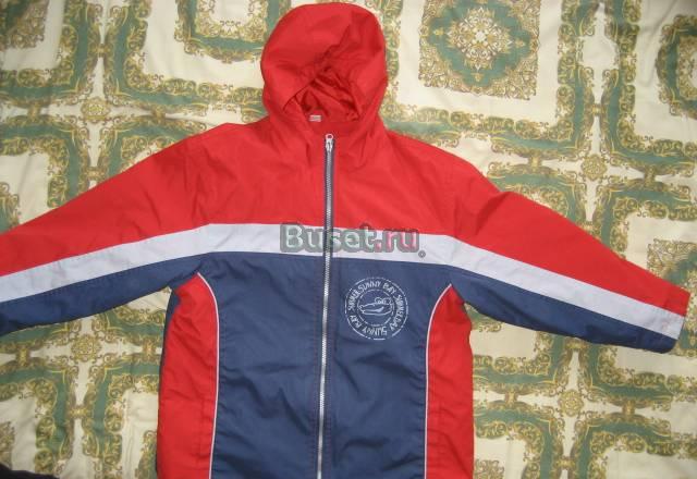 Фирменная куртка с 2 в 1(ветровка+кофта).рост 140 Москва