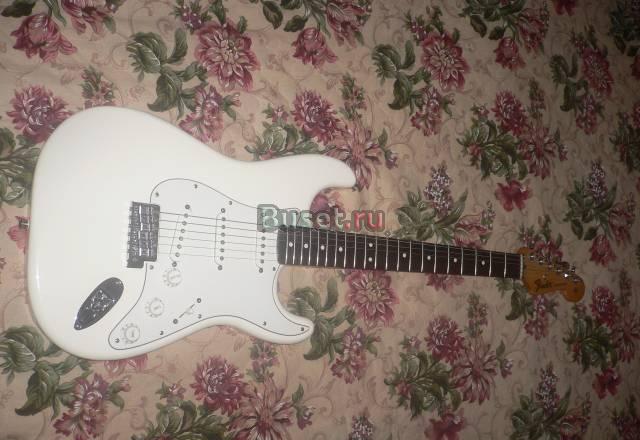Fender stratocaster Arctic White Москва