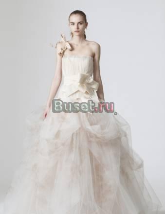 Продаю дизайнерское новое свадебное платье Москва