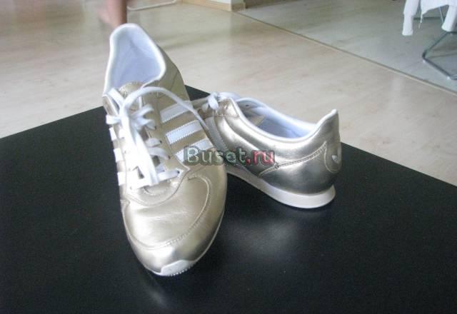 Продаю новые кроссовки adidas Санкт-Петербург
