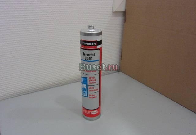 Стекло багажника для с герметиком и молдингами Москва