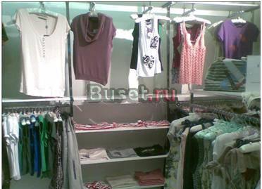 Пристенное оборудование для магазина одежды Москва