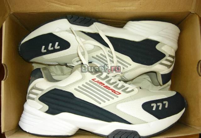 Кроссовки мужские Umbro  44 размер Москва