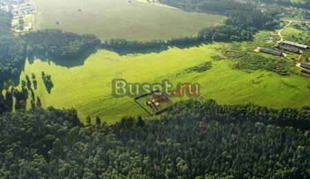 Участок в коттеджном поселке Москва