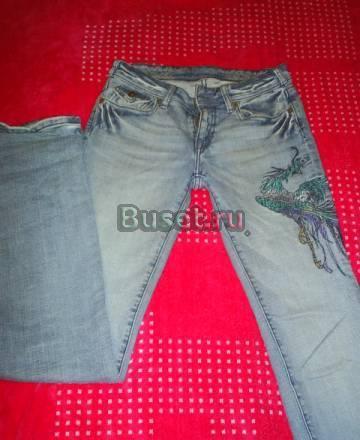 Джинсы с вышивкой новые Москва