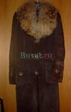 Пальто замшевое с меховым воротником Санкт-Петербург