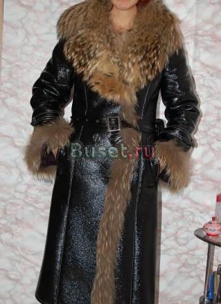 Продаю пальто кожаное лакированное Москва