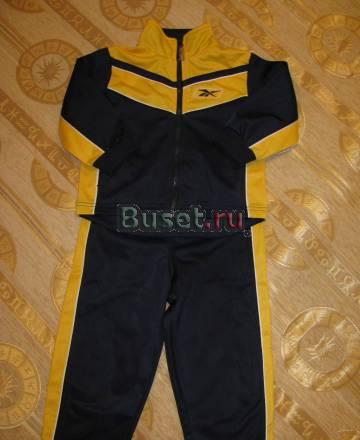 Спортивный костюм фирмы Reebok Климовск