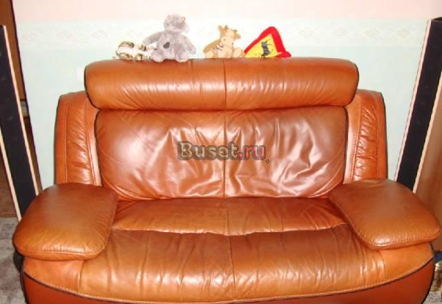 Продам кожаный диван Москва