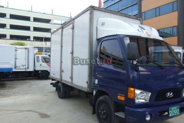Грузовик Hyundai Mighty 2005 год c будкой   2.5 то Владивосток