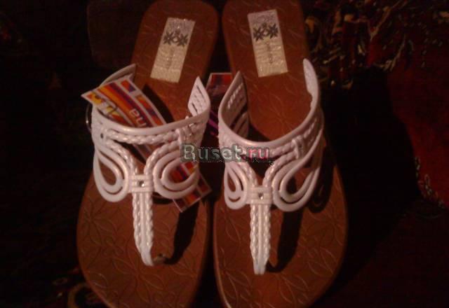 Пляжная обувь Grendha с доставкой по метро Москва