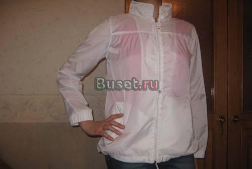 Новая классная белая ветровка TCM Москва