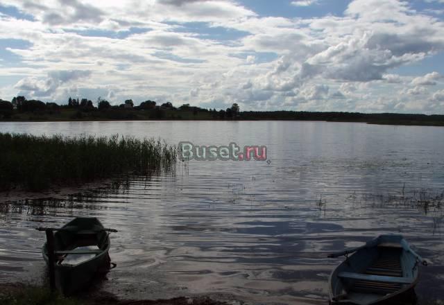 На любой срок сдам домик в деревне, озеро рядом Пустошка