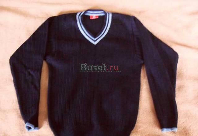 Джемпер на 140-146, хорош для школы Санкт-Петербург