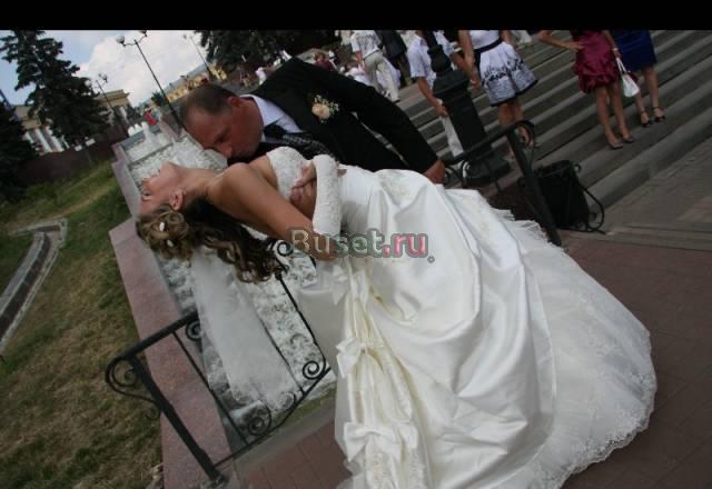 Продается шикарное свадебное платье Москва