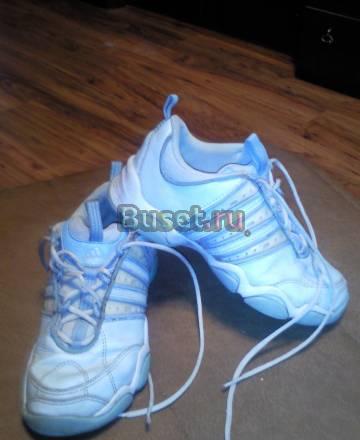 Кроссовки adidas Москва